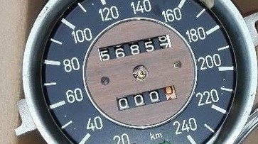 Tacho vorn BMW 2000CS bis 240 kmh (3).jpg