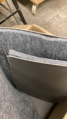 e89f809b-e70f-4d64-acba-b1736c3b5c9b.JPG (79.14 KiB) 4377 mal betrachtet gibts auch mit dem harten Belag auf der Unterseite