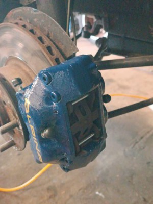 e9-bremse4.jpg (45.25 KiB) 4007 mal betrachtet e9-bremse4.jpg