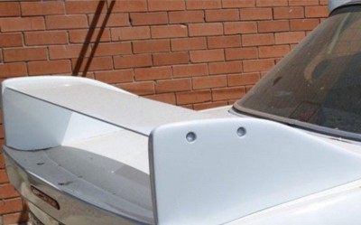 e9-Heckspoiler1.jpg (52.49 KiB) 537 mal betrachtet e9-Heckspoiler1.jpg