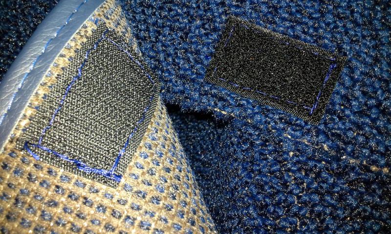 Teppich Fußraum mit Klettverschluß