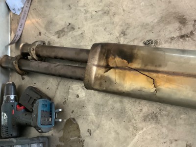 CA12964B-16A3-4D20-A6D7-38C255375947.jpeg (166.52 KiB) 6492 mal betrachtet aufgeplatzter Vorschalldämpfer