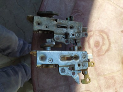 Türschloss2.jpg (75.37 KiB) 5506 mal betrachtet Türschloss2.jpg