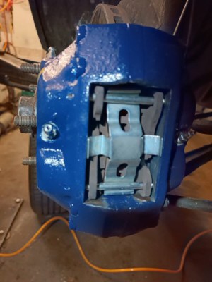 e9-bremse3.jpg (42.63 KiB) 5391 mal betrachtet e9-bremse3.jpg